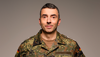 Ein Soldat im Porträt